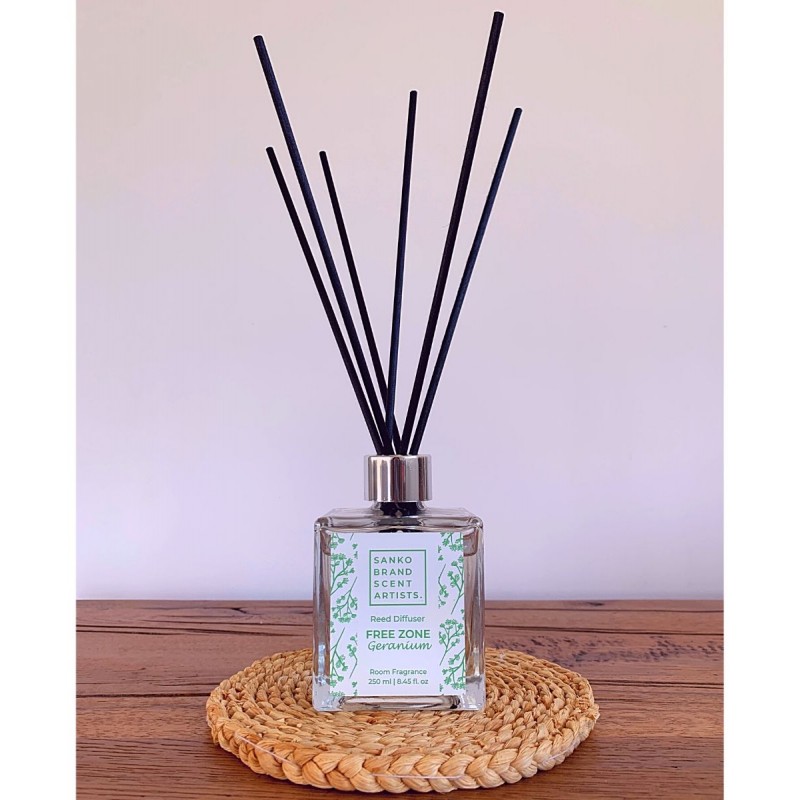 FREE ZONE GERANIUM Reed Diffuser αρωματικό χώρου ιδανικό για την απώθηση κουνουπιών 250 ml ΑΡΩΜΑΤΙΚΑ ΧΩΡΟΥ ΜΕ ΣΤΙΚΣ